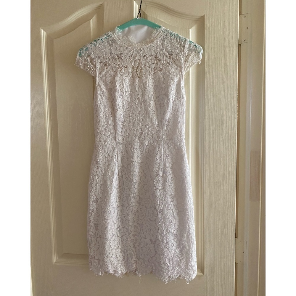 Daphnea White Lace Backless Dress